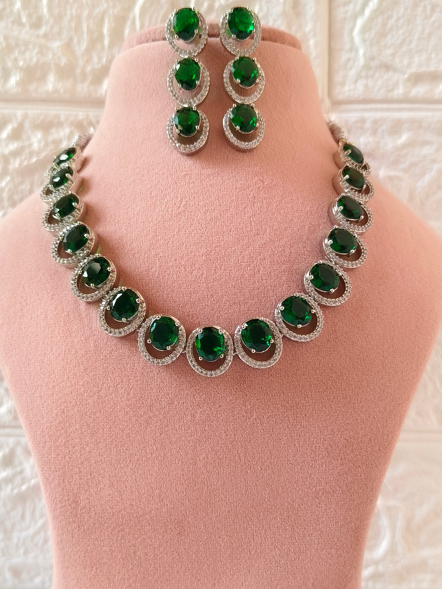 Green Shiny Zirconia Necklace set