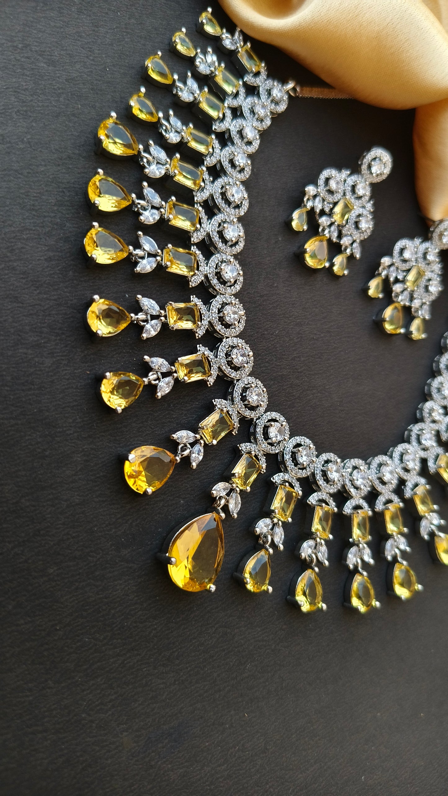 Yellow Menka Zirconia Necklace Set