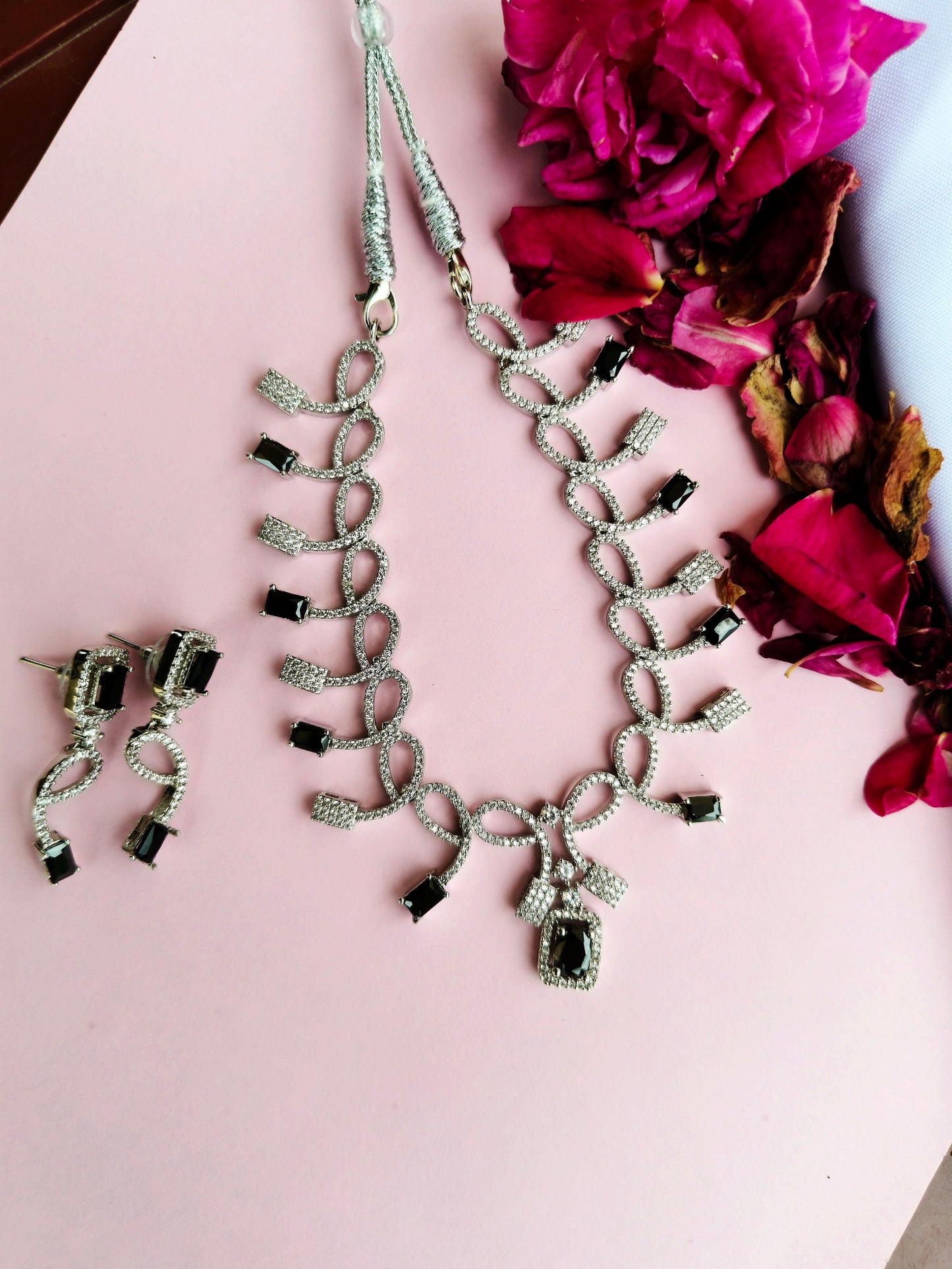 Black Elegance Zirconia Necklace set