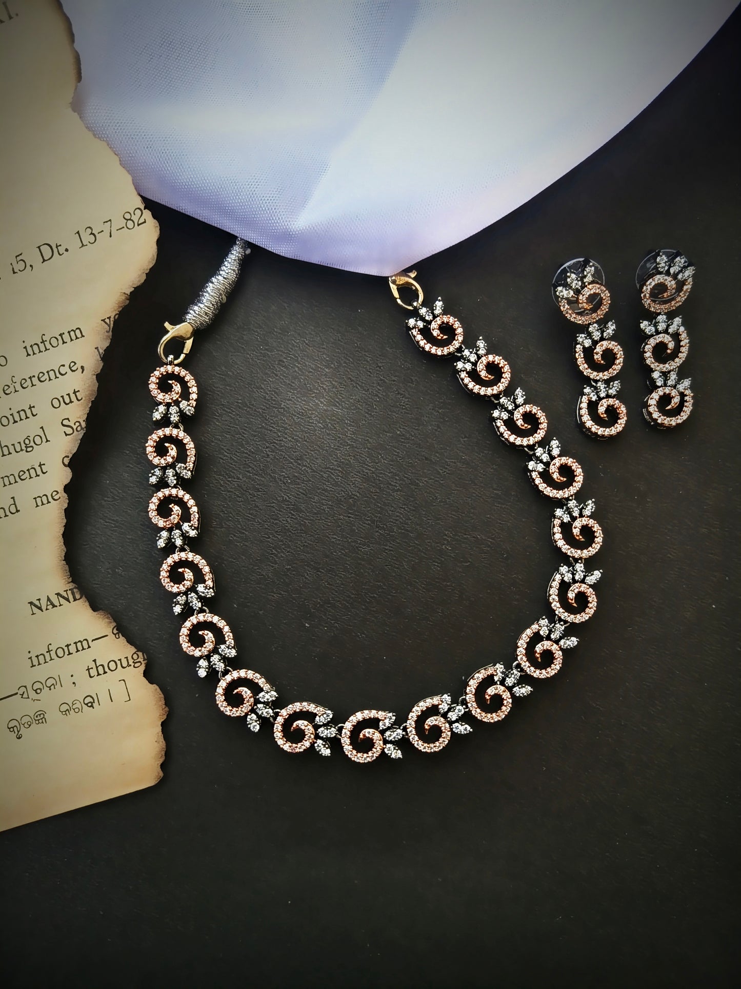 Black rose Zirconia Necklace set