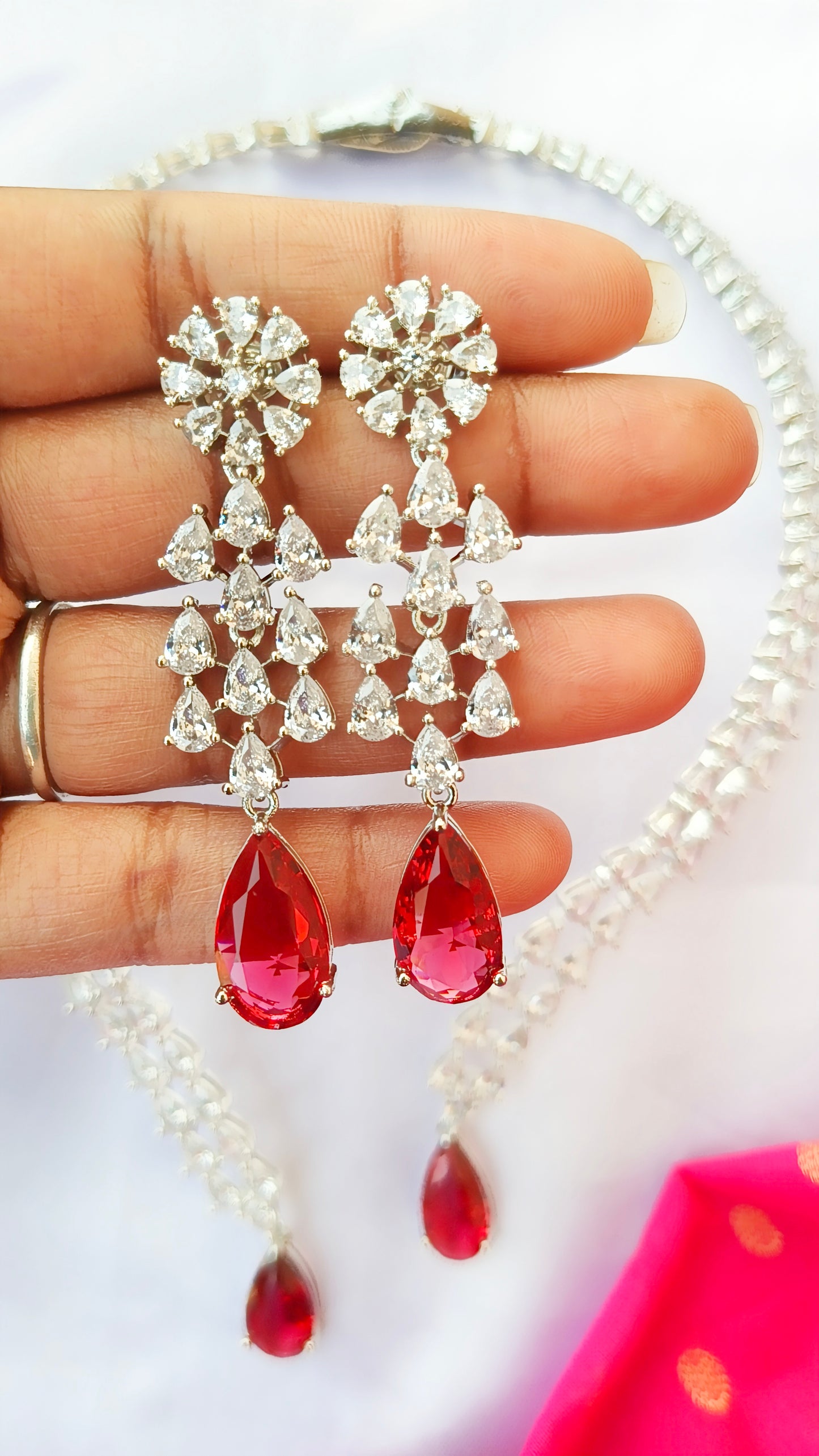 Red Vena Zirconia Necklace Set